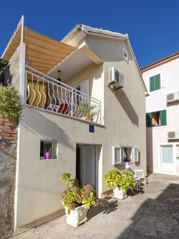 Apartment Oaza Vrboska Buitenkant foto
